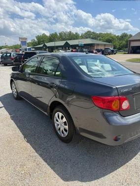 Magnetic Gray Metallic 2009 Toyota Corolla LE