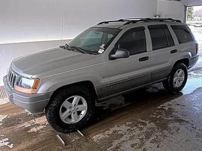 Silverstone Metallic Clearcoat 2001 Jeep Grand Cherokee Laredo 4WD