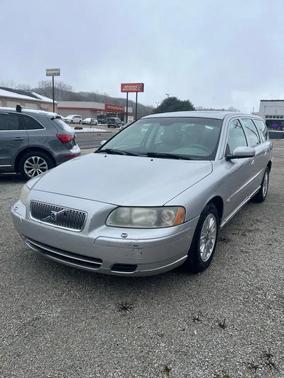 2005 Volvo V70 2.4