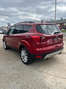Ruby Red Metallic Tinted Clearcoat 2019 Ford Escape SEL