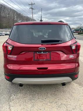Ruby Red Metallic Tinted Clearcoat 2019 Ford Escape SEL