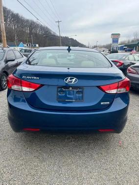 2013 Hyundai ELANTRA Limited