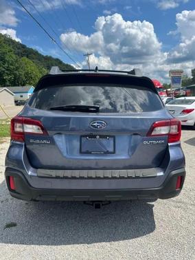 2018 Subaru Outback 2.5i Premium