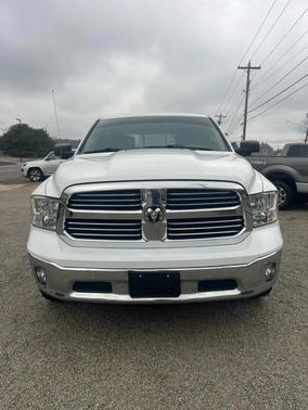 2019 RAM 1500 SLT
