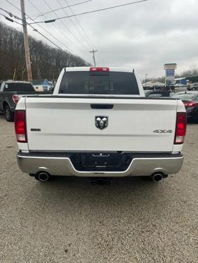 2019 RAM 1500 SLT