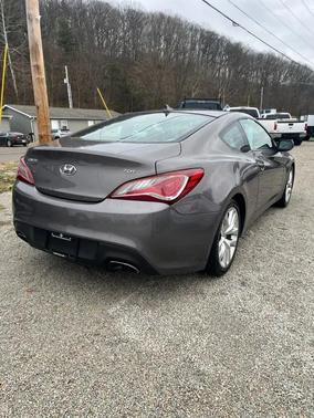 2013 Hyundai Genesis Coupe 2.0T Premium