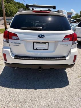 Satin White Pearl 2014 Subaru Outback 2.5i Premium