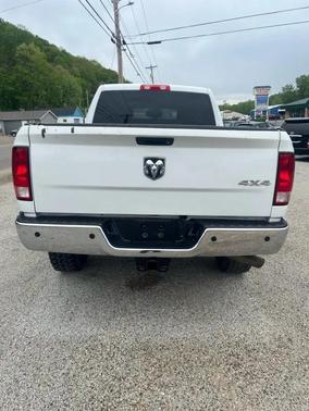 Bright White Clearcoat 2018 RAM 2500 Tradesman Crew Cab 4x4 6'4' Box