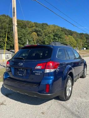 2011 Subaru Outback 3.6 R Limited