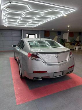 2010 Acura TL Technology
