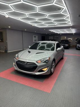 Santiago Silver 2014 Hyundai Genesis Coupe 2.0T