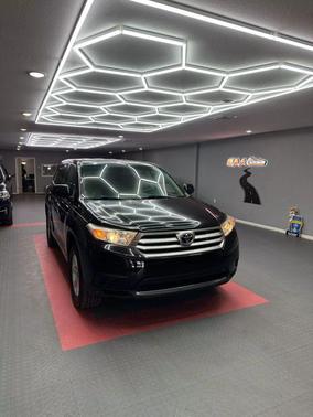 2013 Toyota Highlander SE
