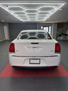 2016 Chrysler 300 S