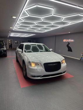 2016 Chrysler 300 S