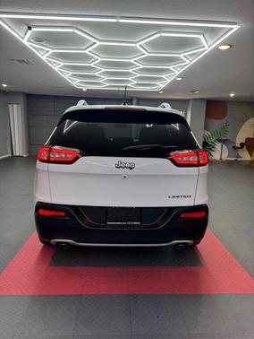 2014 Jeep Cherokee Sport