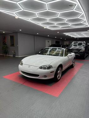 2002 Mazda MX-5 Miata SE