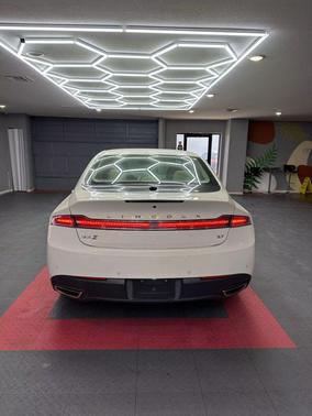 2013 Lincoln MKZ Base