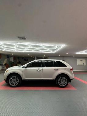 2011 Lincoln MKX Base