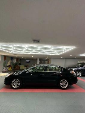 2011 Nissan Altima 3.5 SR