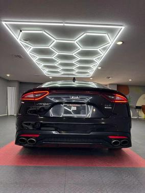 2019 Kia Stinger GT1