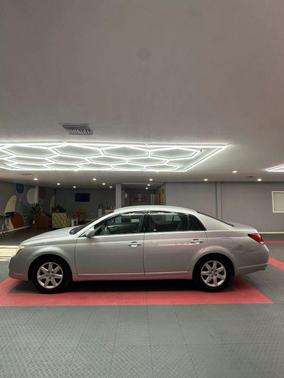 2005 Toyota Avalon XL