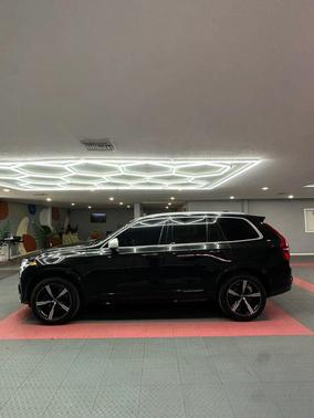 Onyx Black Metallic 2016 Volvo XC90 T5 R-Design