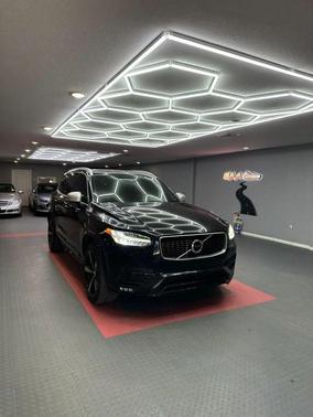 Onyx Black Metallic 2016 Volvo XC90 T5 R-Design