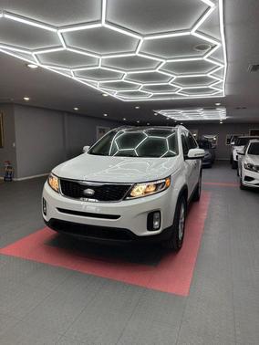 Snow White Pearl 2014 Kia Sorento EX