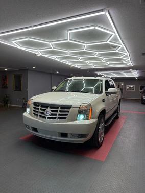 2008 Cadillac Escalade EXT Base