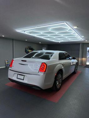 2016 Chrysler 300 S