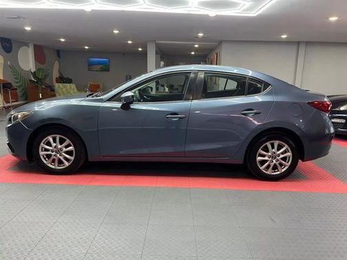 2016 Mazda Mazda3 i Sport