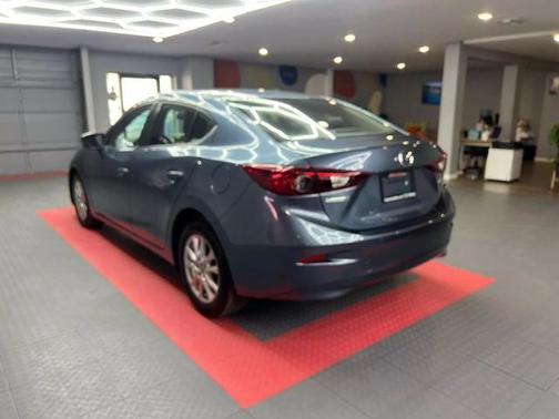 2016 Mazda Mazda3 i Sport