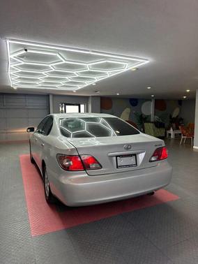 Millennium Silver Metallic 2002 Lexus ES 300 Base