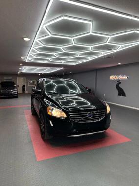 2016 Volvo XC60 T5 Drive-E Premier