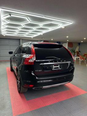 2016 Volvo XC60 T5 Drive-E Premier
