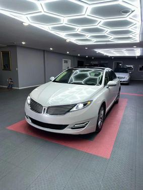 2014 Lincoln MKZ Base