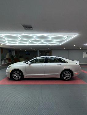 2014 Lincoln MKZ Base