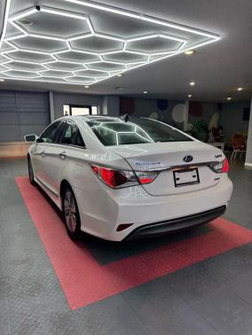 2013 Hyundai SONATA Hybrid Limited