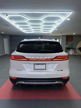 2015 Lincoln MKC Base