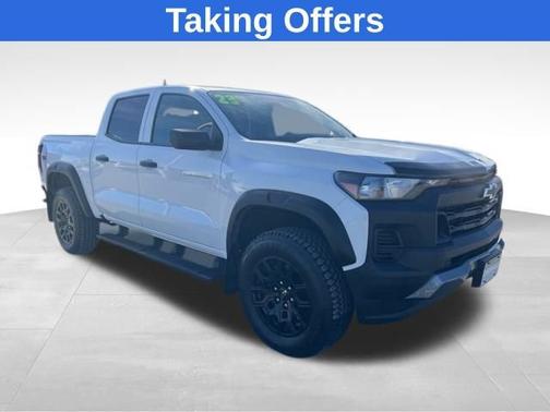 Summit White 2023 Chevrolet Colorado Trail Boss