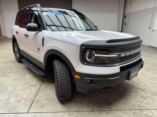 Oxford White 2022 Ford Bronco Sport Badlands