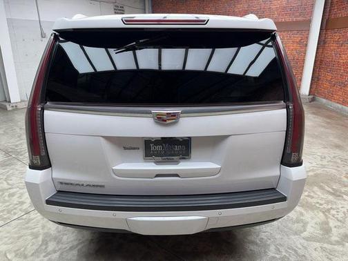 2020 Cadillac Escalade ESV Premium Luxury