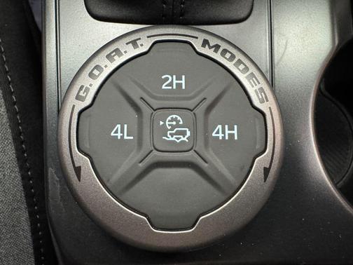 Oxford White 2026 Ford Bronco Big Bend