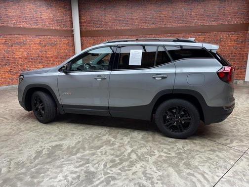 2023 GMC Terrain AWD AT4