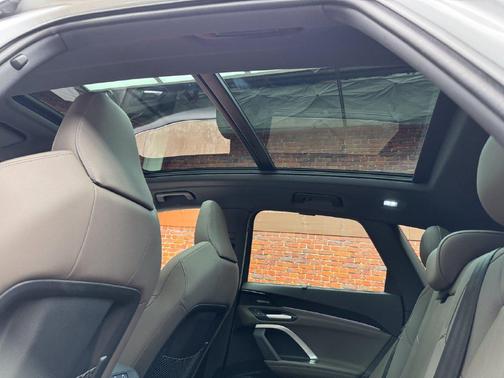 Glacier White 2025 Audi Q5 Premium Plus TFSI quattro S tronic