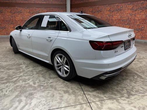 2022 Audi A4 45 S line Premium Plus