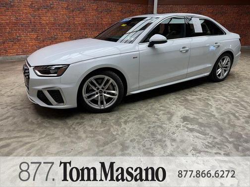 2022 Audi A4 45 S line Premium Plus