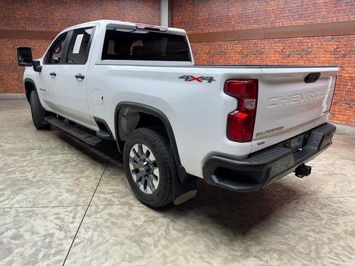 2023 Chevrolet Silverado 2500 Custom