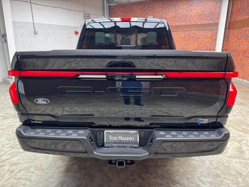 2025 Ford F-150 Lightning Platinum
