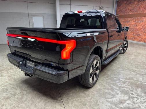 2025 Ford F-150 Lightning Platinum